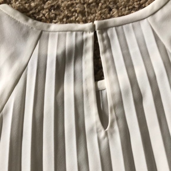 Kate Spade Pleated Crepe Blouse - Sz Small - Picture 4 of 5